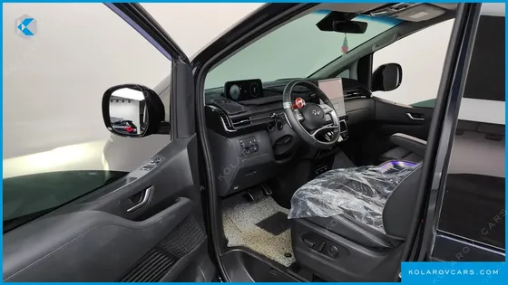 HYUNDAI STARIA L3.5 LOUNGE 9-SEATER