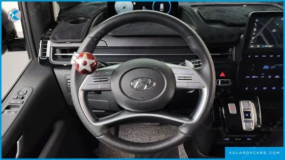 HYUNDAI STARIA L3.5 LOUNGE 9-SEATER