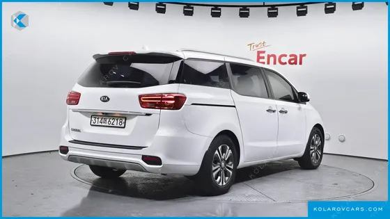KIA CARNIVAL 9-SEATER LUXURY
