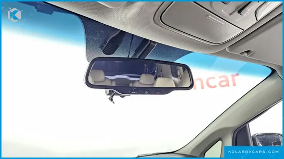 KIA CARNIVAL 9-SEATER LUXURY