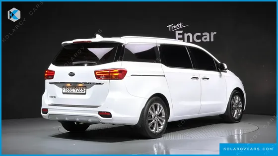 KIA CARNIVAL 9-SEATER PRSTIGE