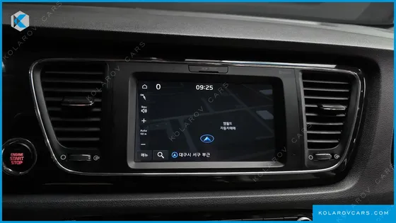 KIA CARNIVAL 9-SEATER PRSTIGE