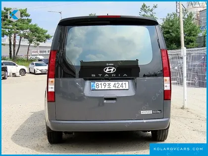 HYUNDAI STARIA L3.5 CARGO 5-SEATER