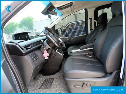 HYUNDAI STARIA L3.5 CARGO 5-SEATER