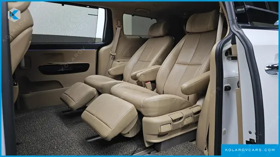 KIA CARNIVAL GASOLINE 7-SEATER LIMOUSINE