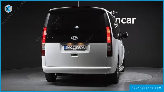 HYUNDAI STARIA TOURER 9-SEATER