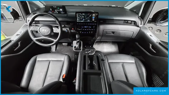 HYUNDAI STARIA TOURER 9-SEATER