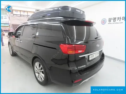 KIA CARNIVAL 9-SEATER PRSTIGE