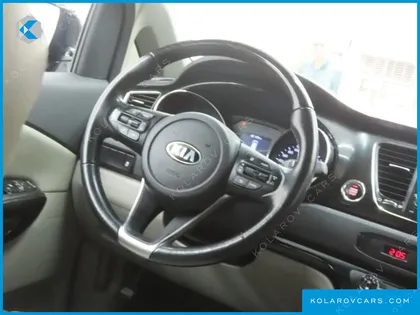 KIA CARNIVAL 9-SEATER PRSTIGE
