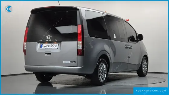 HYUNDAI STARIA L3.5 CARGO 5-SEATER