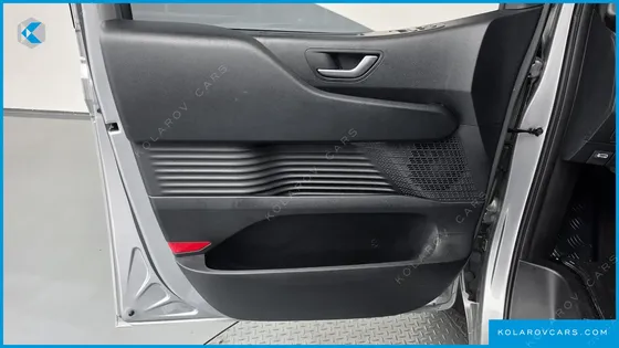 HYUNDAI STARIA L3.5 CARGO 5-SEATER