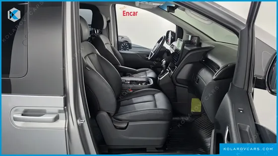 HYUNDAI STARIA L3.5 CARGO 5-SEATER