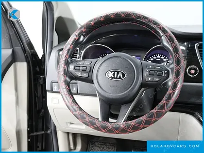 KIA CARNIVAL 9-SEATER PRSTIGE