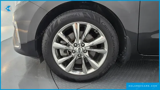 KIA CARNIVAL 9-SEATER PRSTIGE