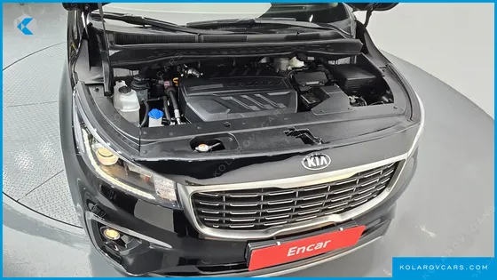 KIA CARNIVAL 9-SEATER PRSTIGE