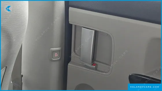 KIA CARNIVAL 9-SEATER PRSTIGE