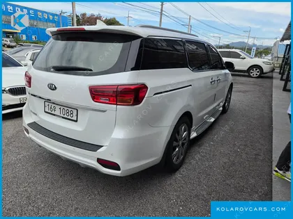 KIA CARNIVAL 9-SEATER PRSTIGE