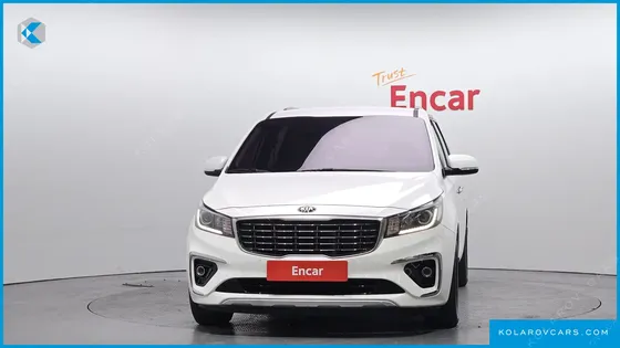 KIA CARNIVAL 9-SEATER LUXURY