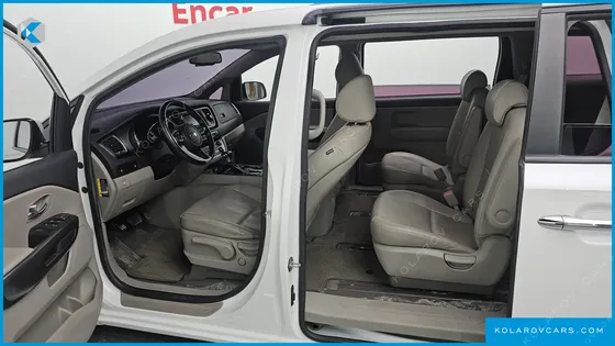 KIA CARNIVAL 9-SEATER LUXURY