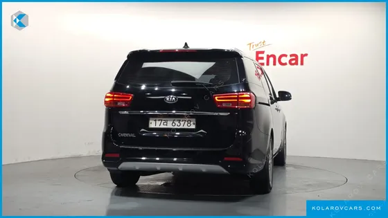 KIA CARNIVAL 9-SEATER NOBLESSE SPECIAL