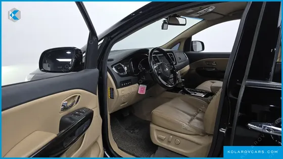 KIA CARNIVAL 9-SEATER NOBLESSE SPECIAL