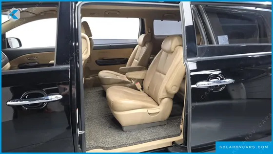 KIA CARNIVAL 9-SEATER NOBLESSE SPECIAL