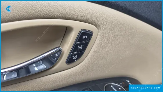 KIA CARNIVAL 9-SEATER NOBLESSE SPECIAL