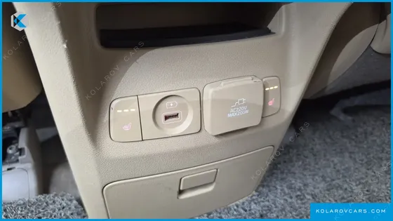 KIA CARNIVAL 9-SEATER NOBLESSE SPECIAL