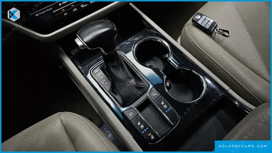 KIA CARNIVAL 9-SEATER PRSTIGE