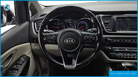 KIA CARNIVAL 9-SEATER PRSTIGE