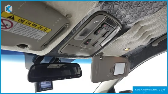KIA CARNIVAL 9-SEATER PRSTIGE