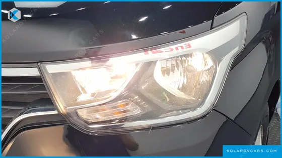 HYUNDAI STAREX WAGON 12-SEATER