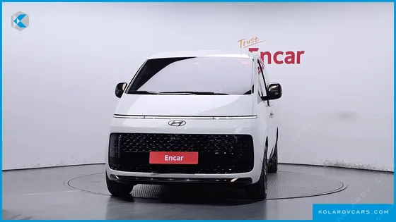 HYUNDAI STARIA HEV 1.6 LOUNGE 9-SEATER