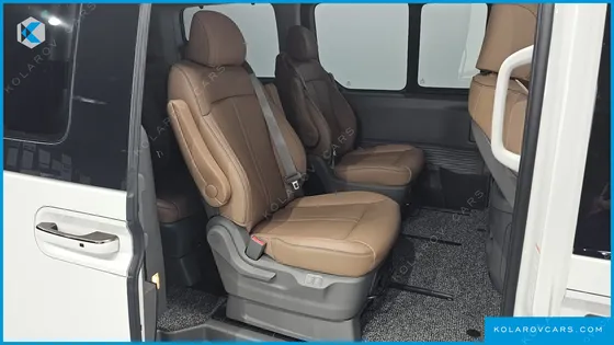 HYUNDAI STARIA HEV 1.6 LOUNGE 9-SEATER