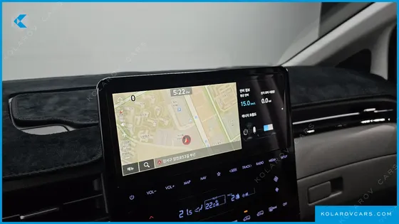 HYUNDAI STARIA HEV 1.6 LOUNGE 9-SEATER