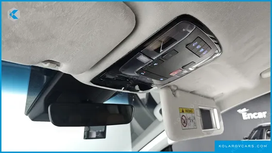HYUNDAI STARIA HEV 1.6 LOUNGE 9-SEATER