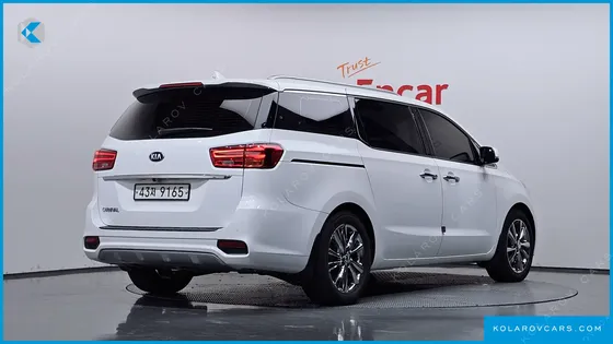 KIA CARNIVAL 9-SEATER PRSTIGE