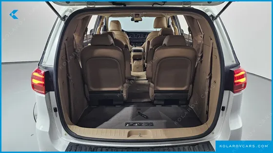 KIA CARNIVAL 9-SEATER PRSTIGE