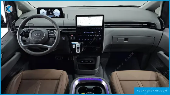 HYUNDAI STARIA HEV 1.6 LOUNGE 9-SEATER