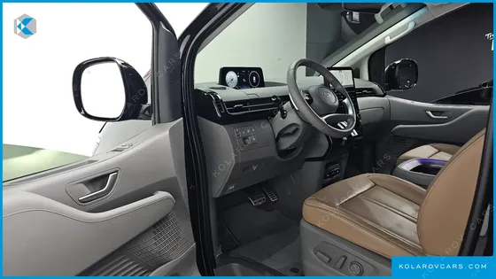 HYUNDAI STARIA HEV 1.6 LOUNGE 9-SEATER