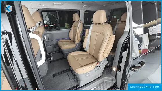 HYUNDAI STARIA HEV 1.6 LOUNGE 9-SEATER