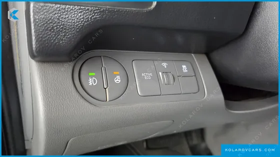 HYUNDAI STAREX VAN 3-SEATER