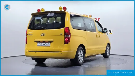 HYUNDAI STAREX GUARD CAR OF CHILDREN