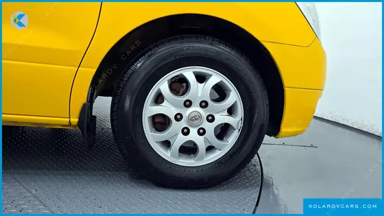 HYUNDAI STAREX GUARD CAR OF CHILDREN