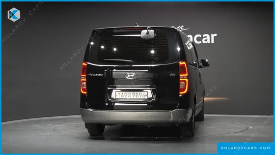 HYUNDAI STAREX URBAN 9-SEATER