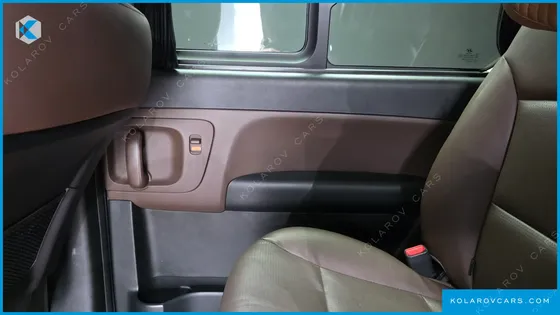 HYUNDAI STAREX URBAN 9-SEATER