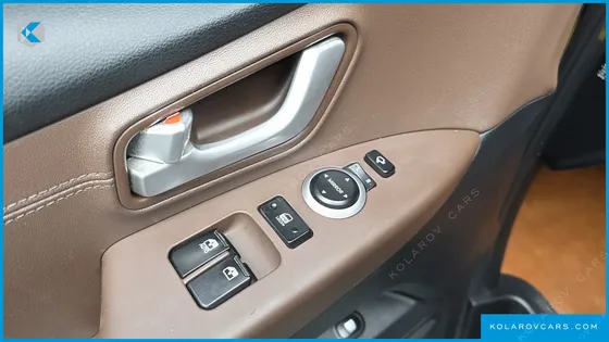 HYUNDAI STAREX URBAN 9-SEATER