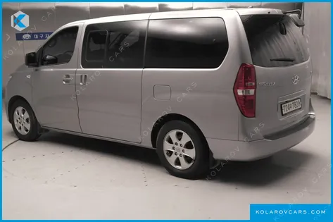 HYUNDAI STAREX WAGON 12-SEATER
