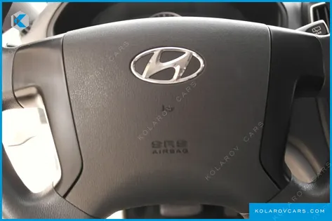 HYUNDAI STAREX WAGON 12-SEATER