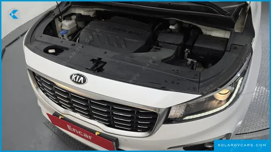 KIA CARNIVAL 9-SEATER PRSTIGE